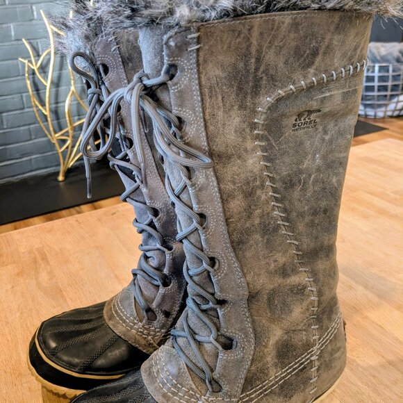 Women's Size 8 Sorel Winter Boots - Fur lined - Picture 5 of 12